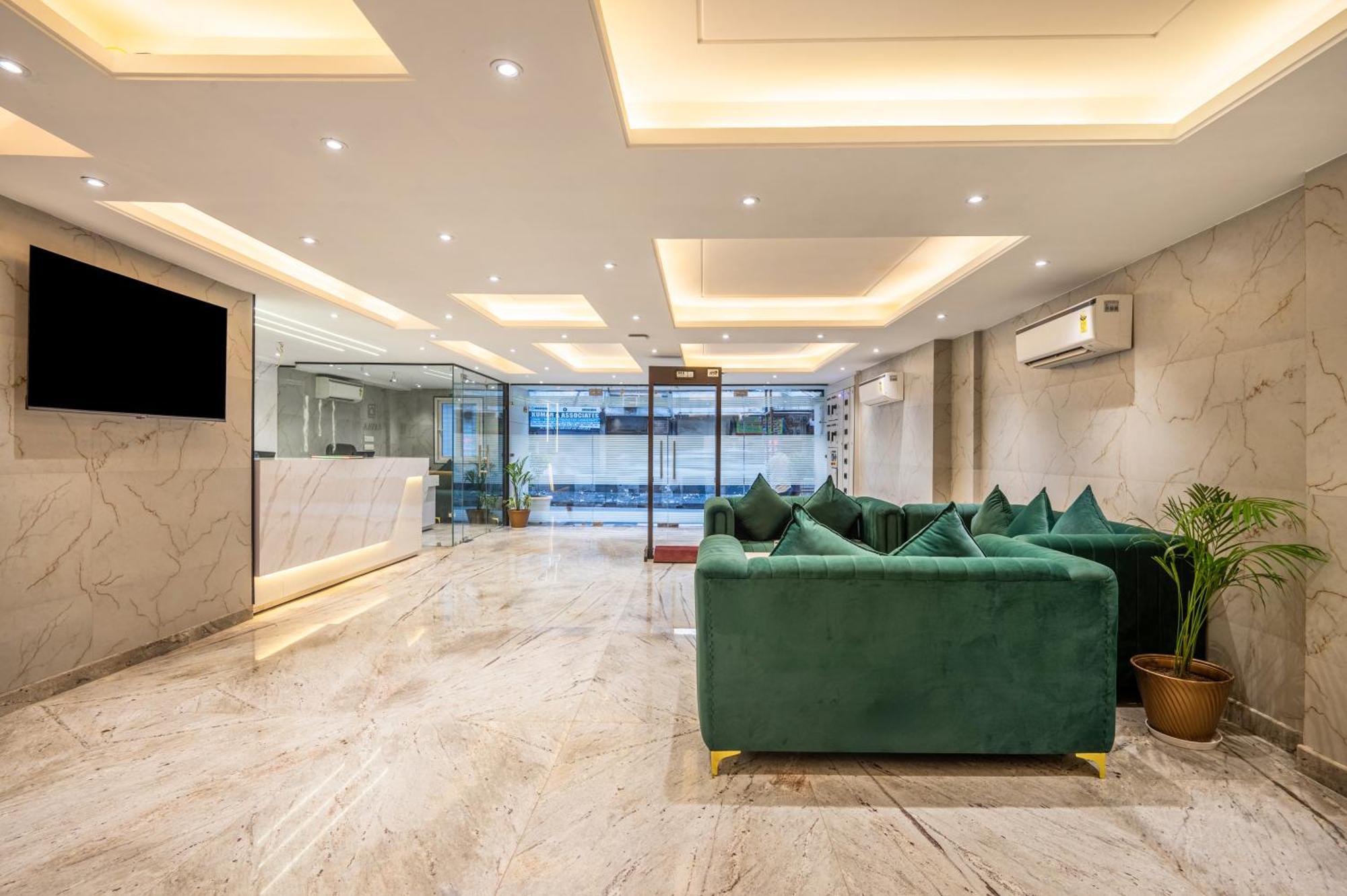 Hotel Avaas - Faiz Road Karol Bagh Дели Экстерьер фото